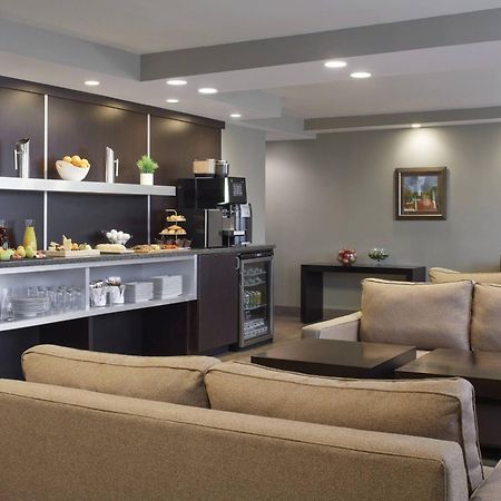 Delta Hotels By Marriott Beausejour Moncton Esterno foto
