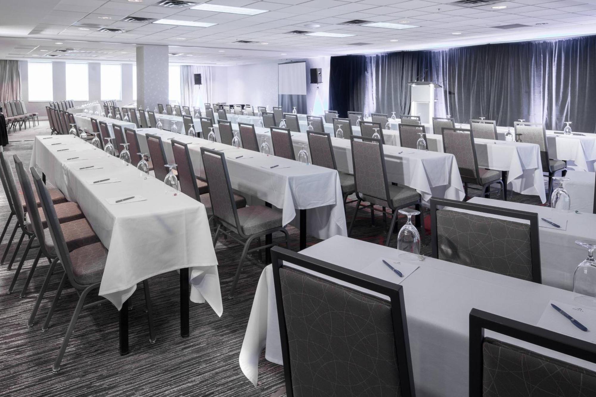 Delta Hotels By Marriott Beausejour Moncton Esterno foto