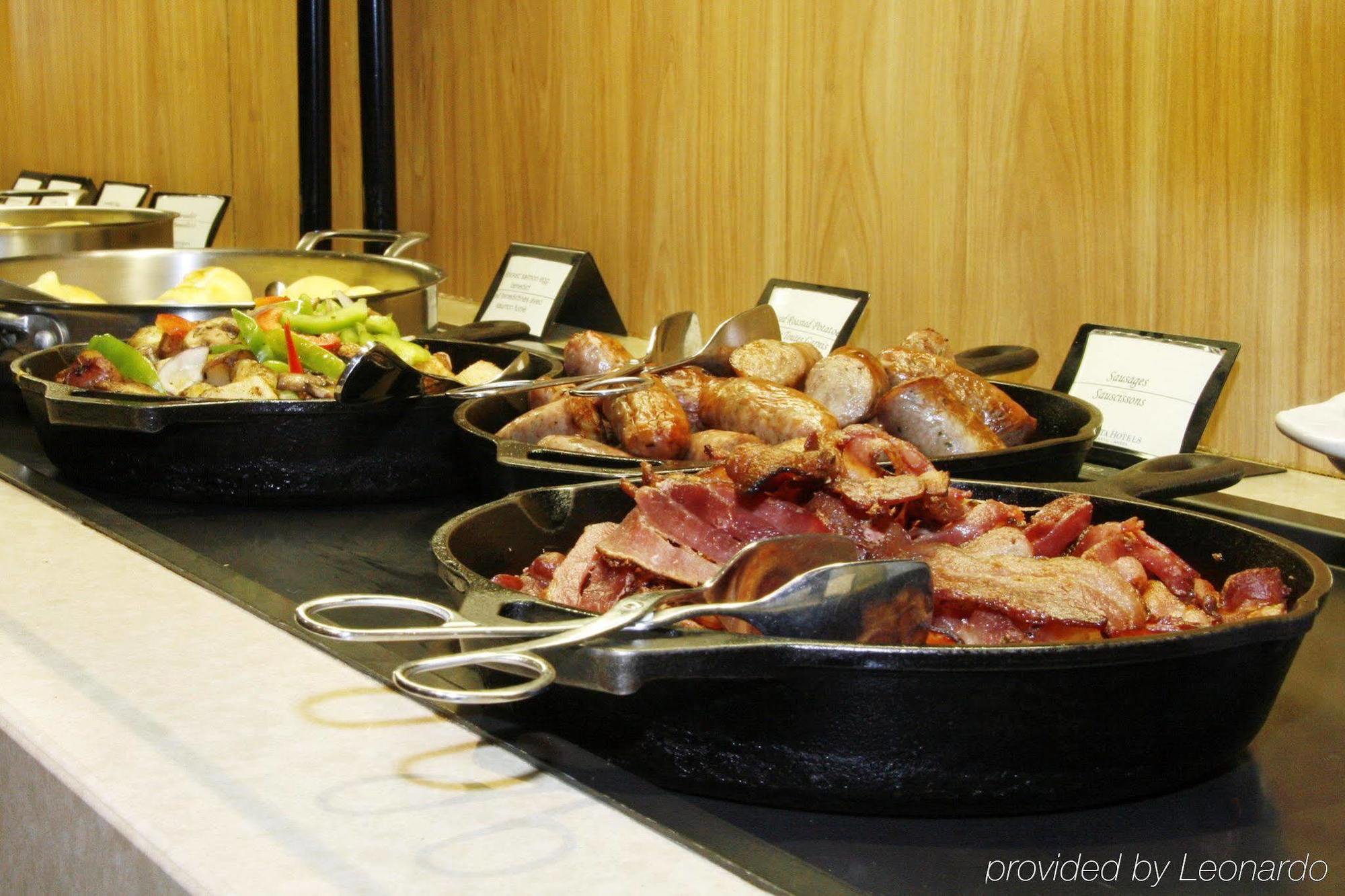 Delta Hotels By Marriott Beausejour Moncton Esterno foto